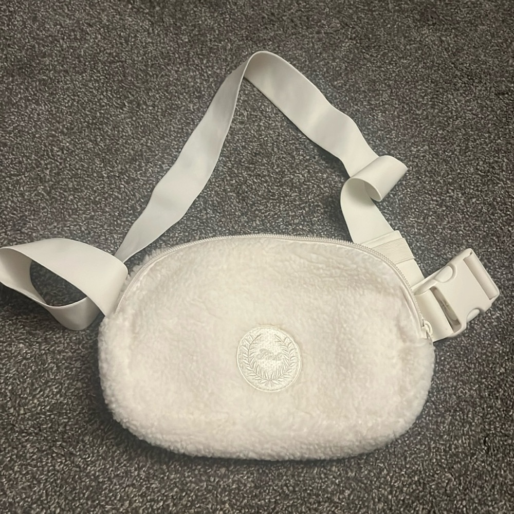 PINK belt bag
